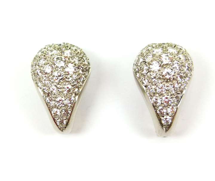 Pair of late Art Deco bombe diamond cluster tear-drop earrings